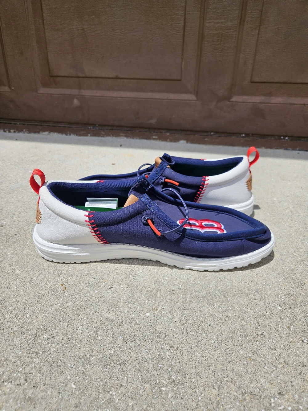 Hey Dude Boston RED SOX Shoe, Men’s Size 10 US 9 UK 43 EUR New Without Box